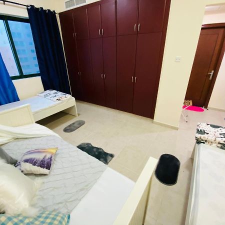 Nash Guest House Females Only Dubaj Kültér fotó