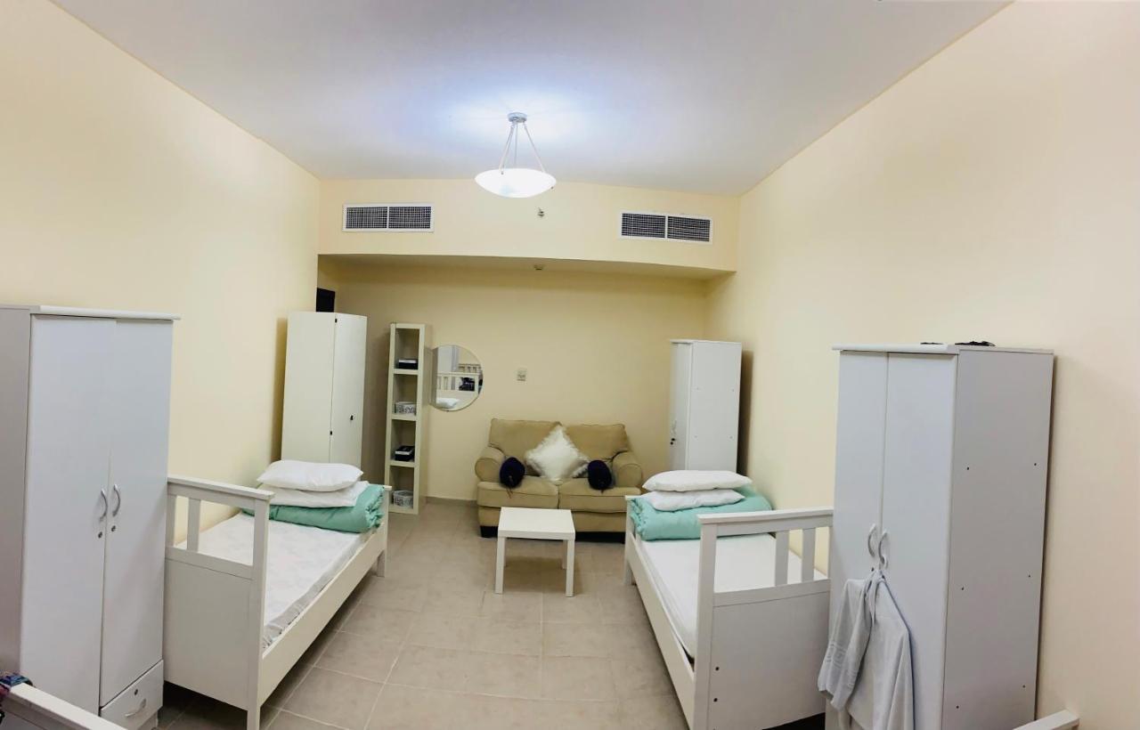 Nash Guest House Females Only Dubaj Kültér fotó