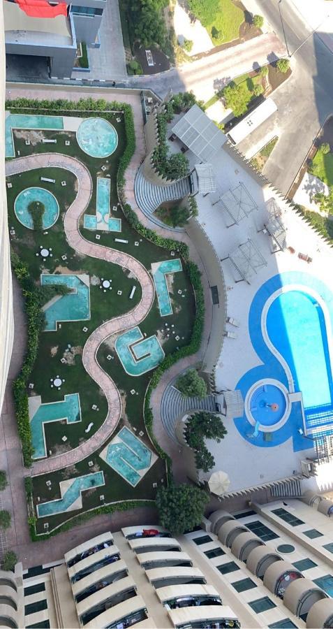 Nash Guest House Females Only Dubaj Kültér fotó