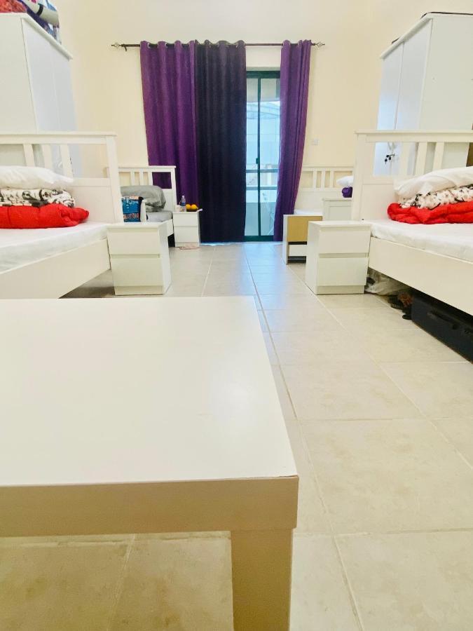 Nash Guest House Females Only Dubaj Kültér fotó